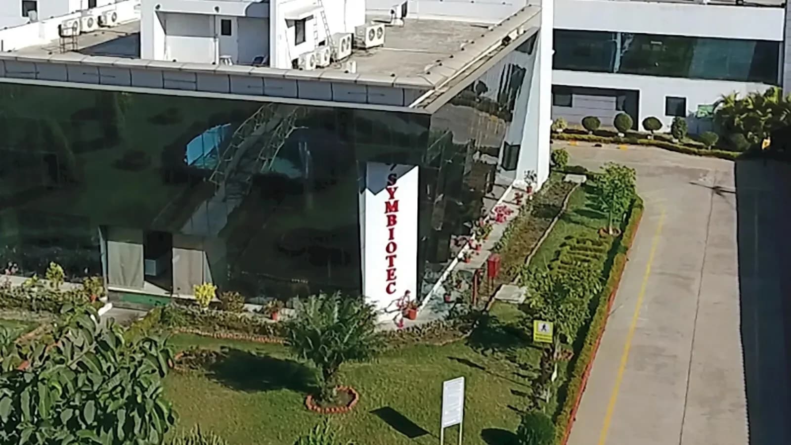 Symbiotec Pharmalab IPO lists at ₹988, gains 8.7% post-listing