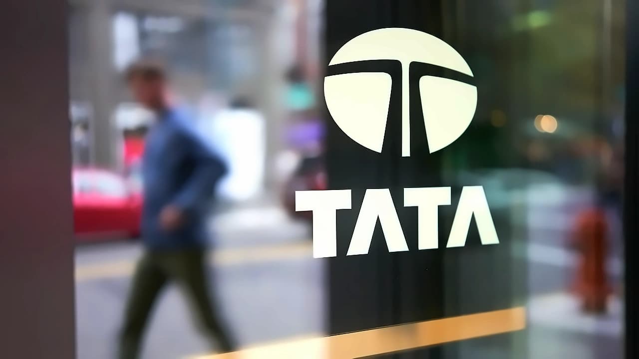 Tata Sons Faces Regulatory Warning After RBI Rule Change