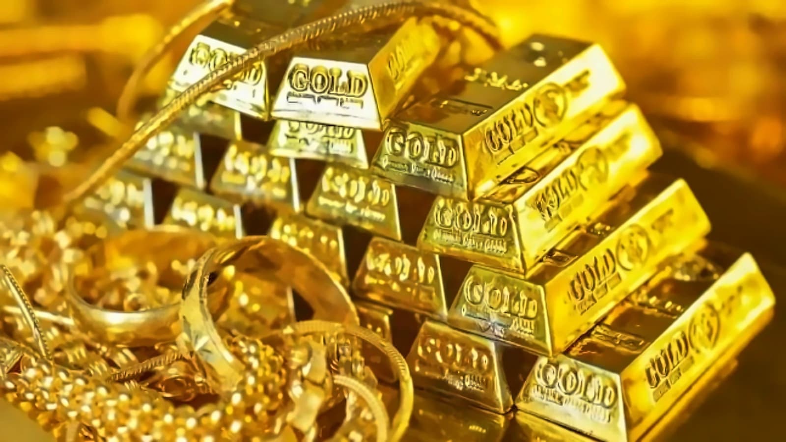 Titan's ZOYA targets ₹500 crore revenue in FY27, plans 3 new stores