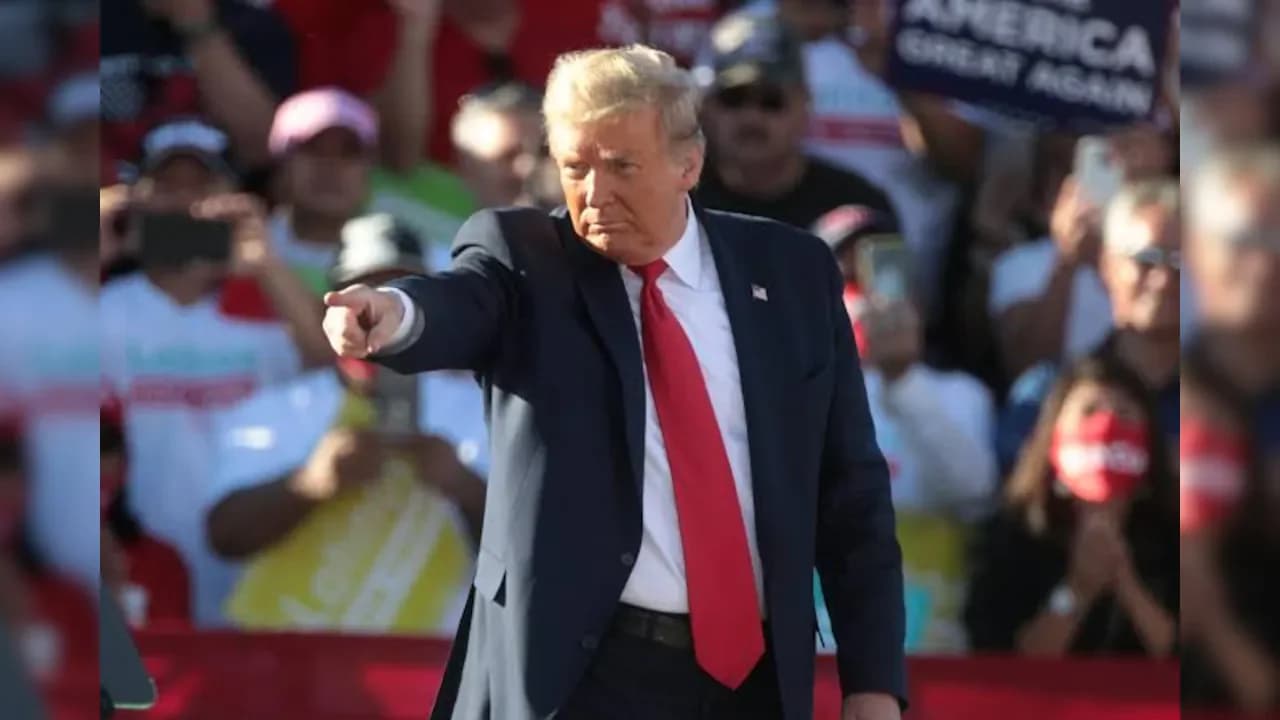 Trump Slams ExxonMobil, Chevron Over $26.5B Iran War Profits