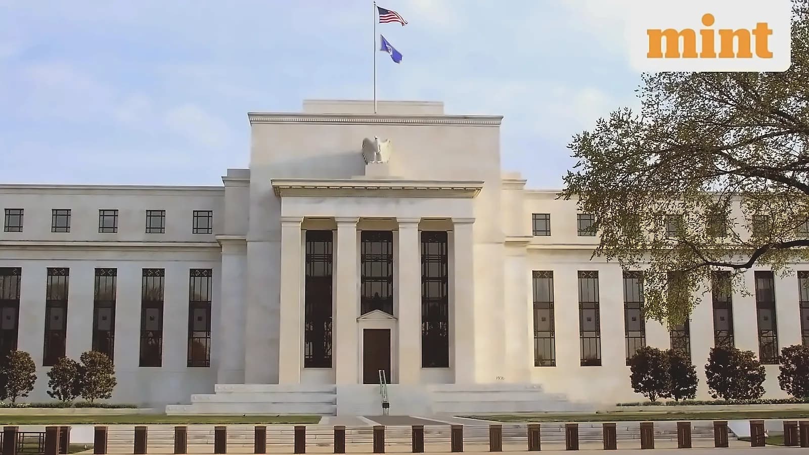 Trump Stunned as Stocks Fall on Strong Jobs Report Despite Fed Opposition