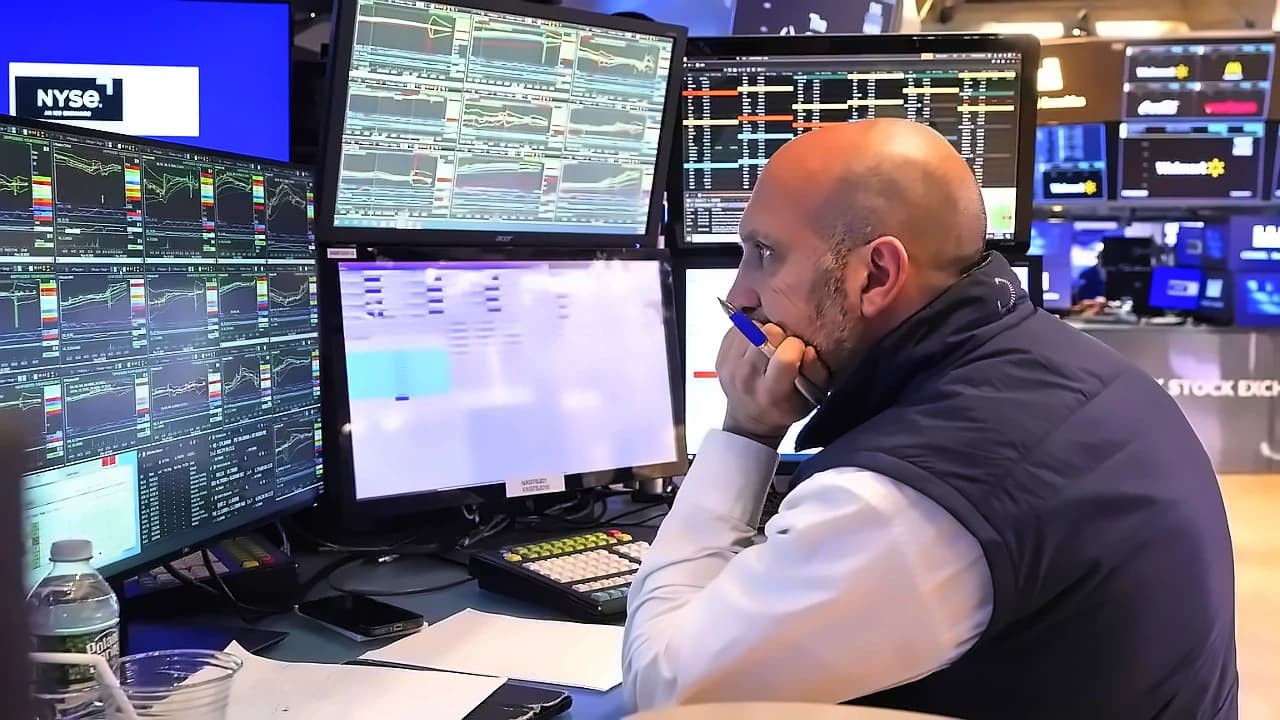 S&P 500 Tags 7,500 as Trump-Xi Summit Continues