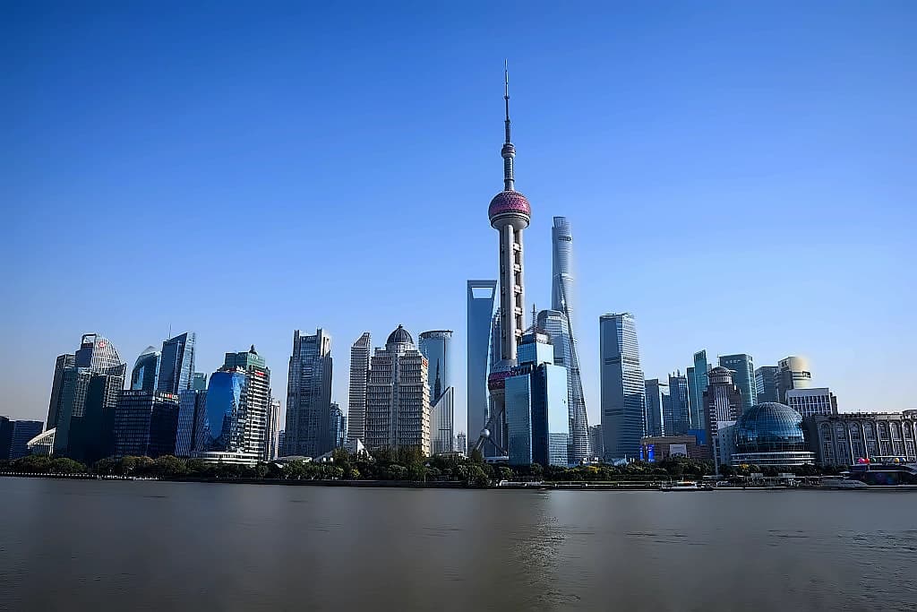 UBS Backs China Tech Stocks Amid AI Ecosystem Growth