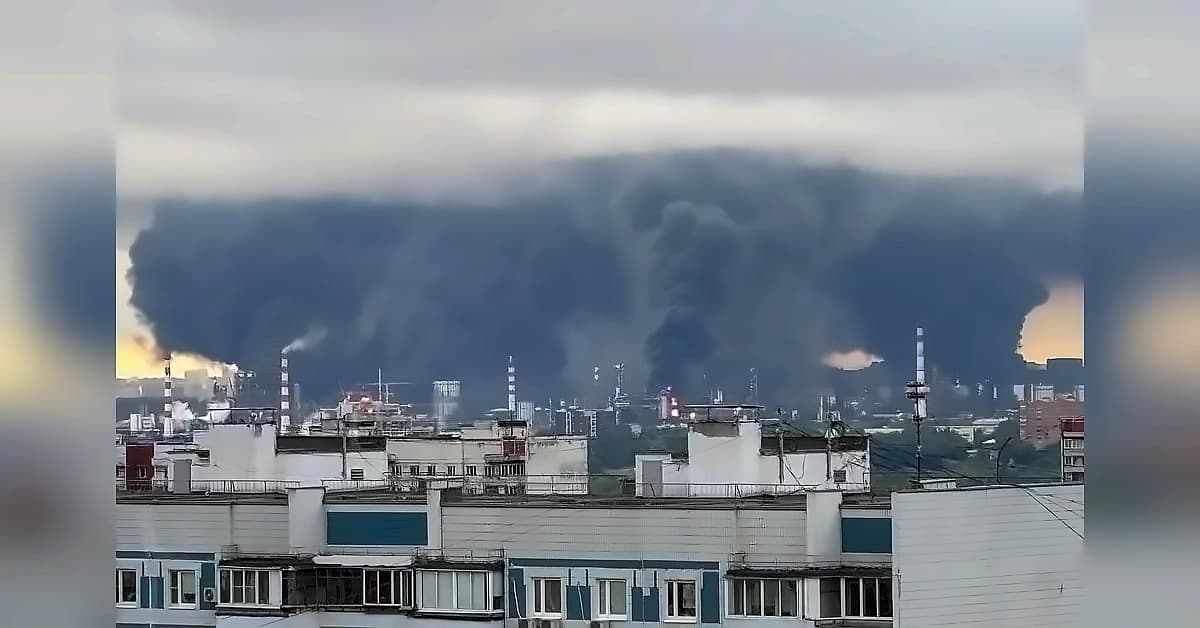 Ukrainian drone strike kills 13 in Russian oil hub