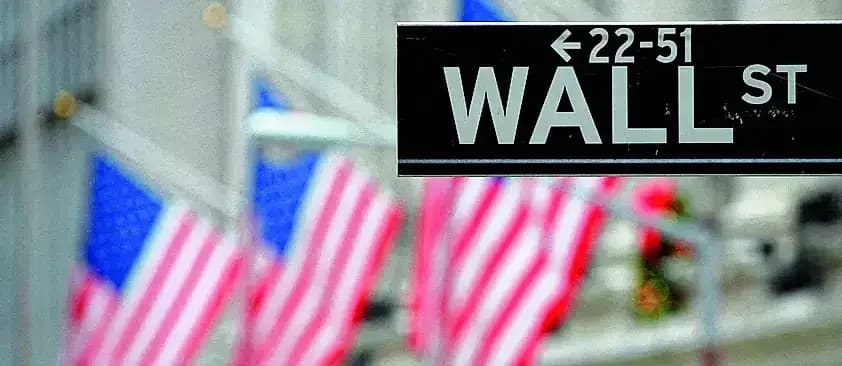 US Stocks Hit Record Highs as Oil Prices Drop 11% on Iran Deal Hopes
