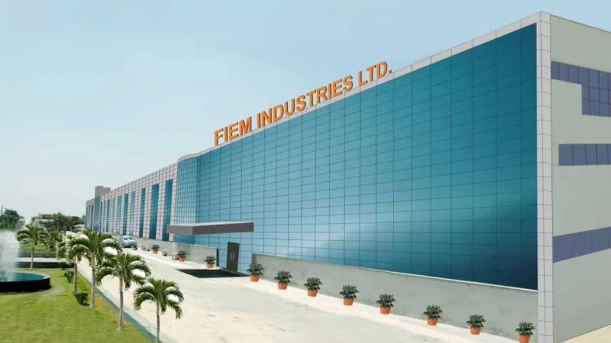 UTL Industries posts ₹0.06 cr net loss in Q1 FY27
