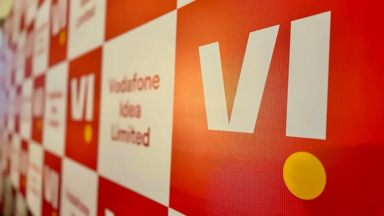 Vi Launches ₹200 Recharge with OTT, Live TV & 30GB Data