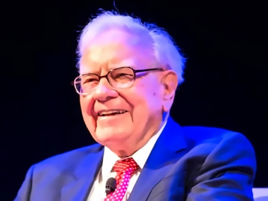 Warren Buffett's Investing Advice: Buy When Others Fear