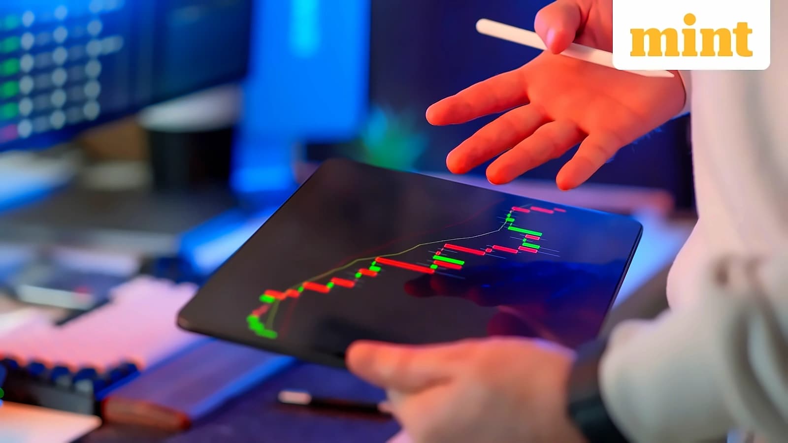 3 Midcap Stocks Show Strong Growth Potential Amid Market Headwinds
