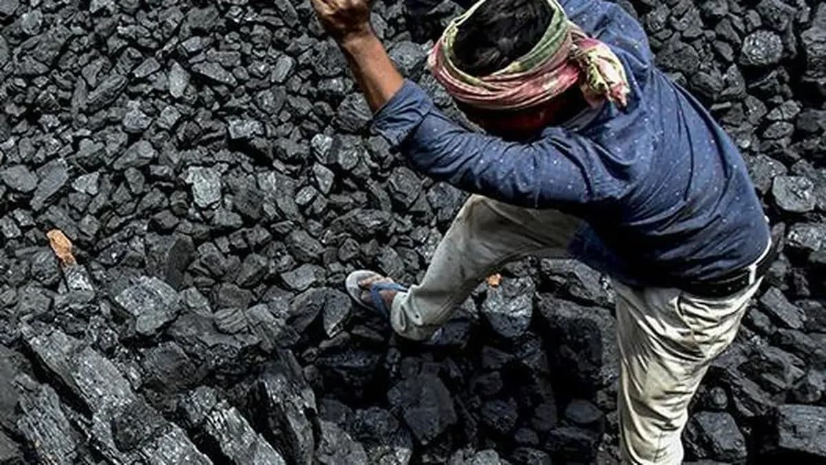 45 Indian coal power plants hit critically low fuel amid Super El Niño