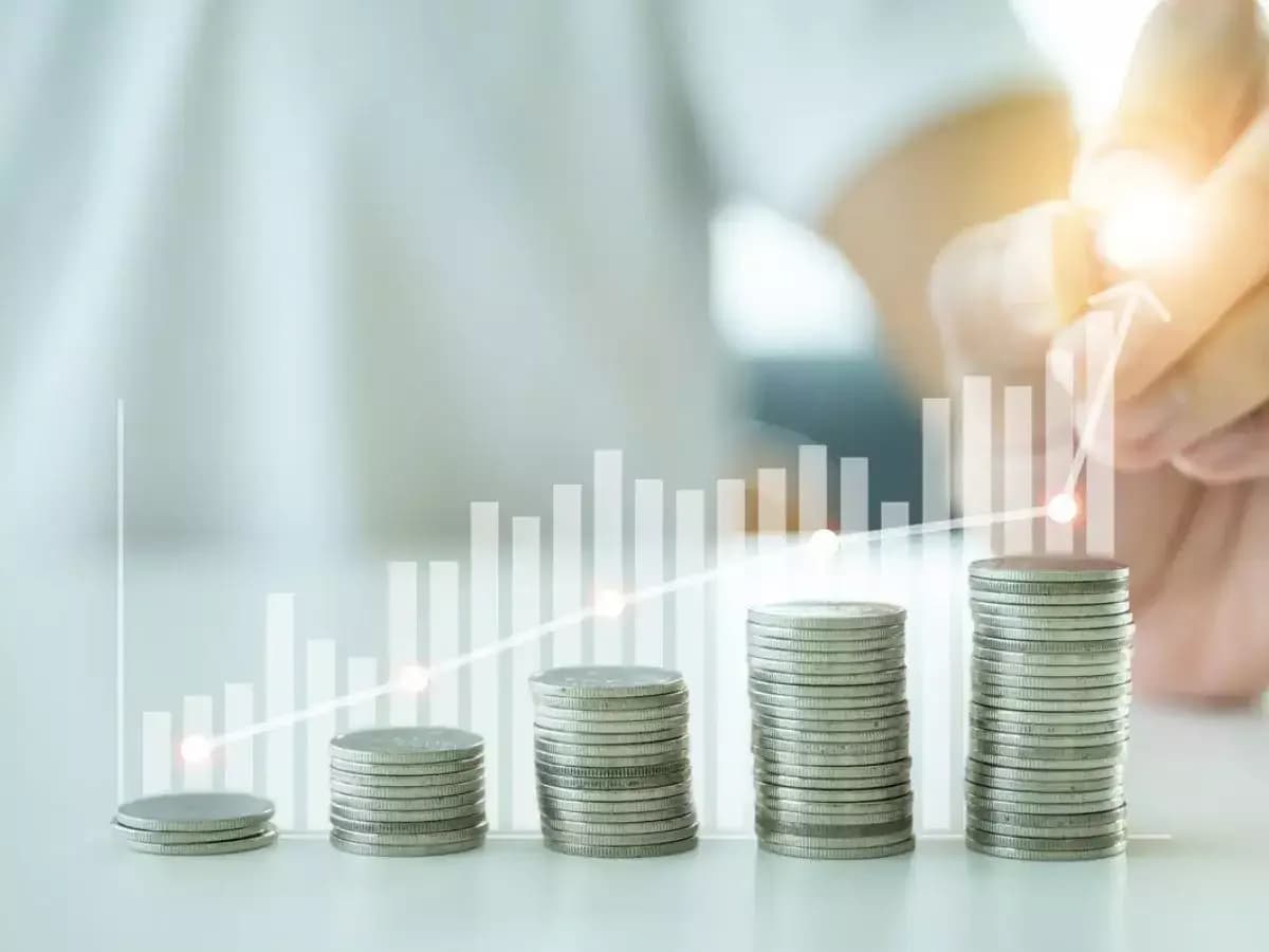 10 Stocks Show Consistent Score Improvement with 35% Upside Potential