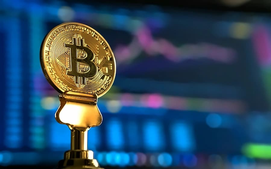 6 Best AI Stock Trading Bots for Passive Income in 2026