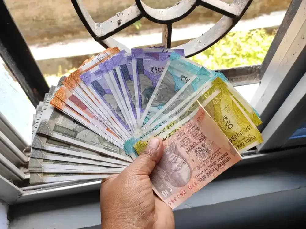 8th Pay Commission meets Defence, Railway unions May 13-14