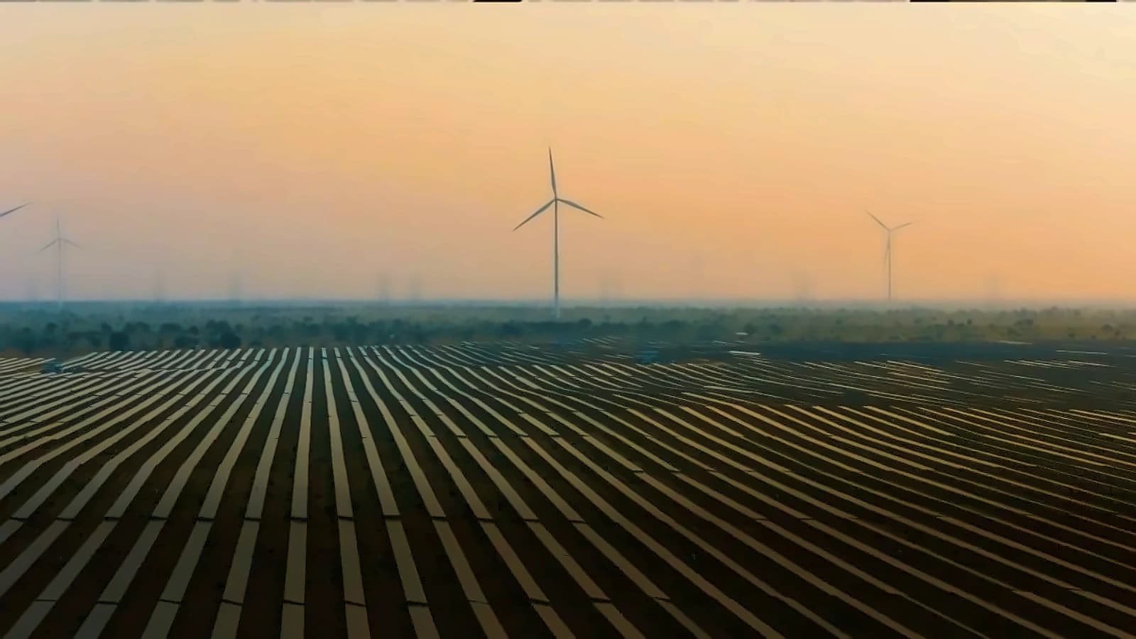 Adani Green commissions 139 MW Khavda solar project, crosses 20 GW