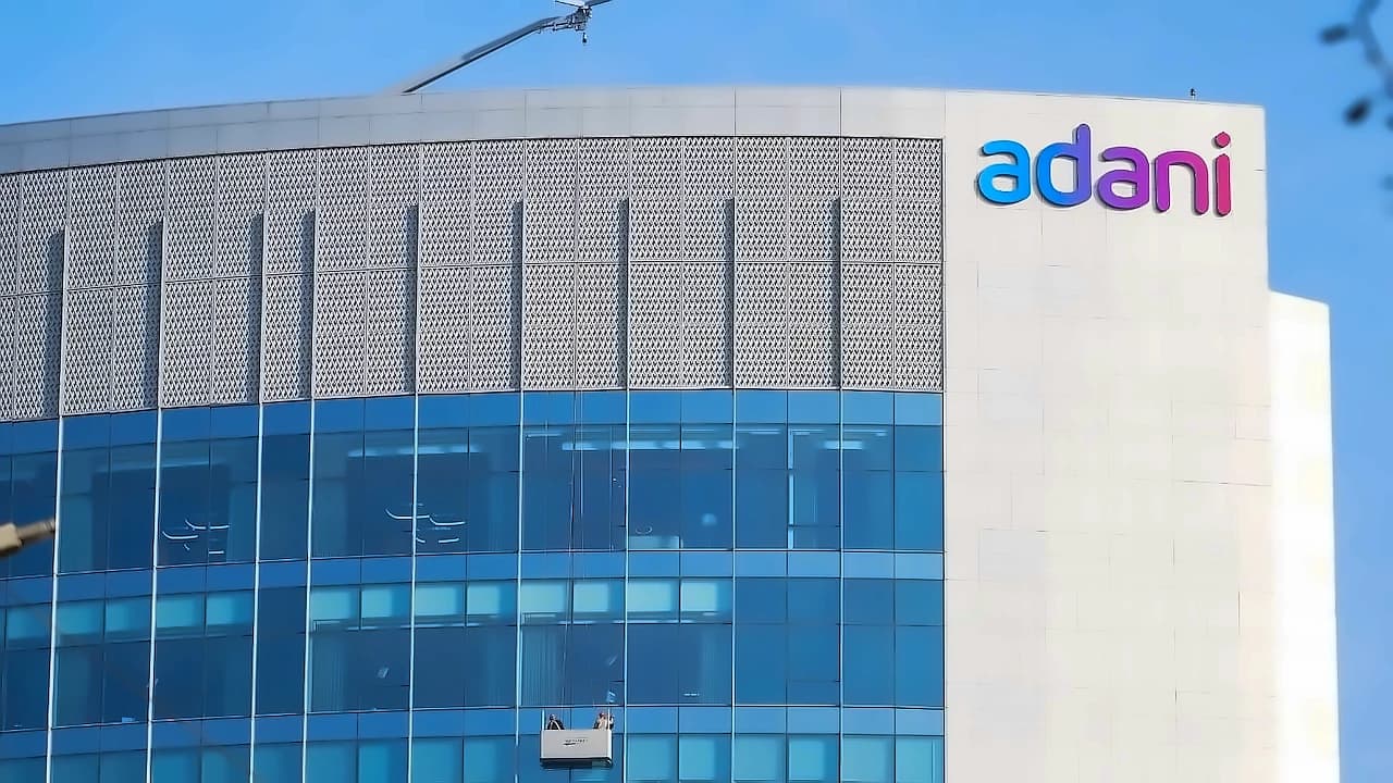 Adani Green Energy Gets Mixed Targets from Jefferies & ICICI Securities