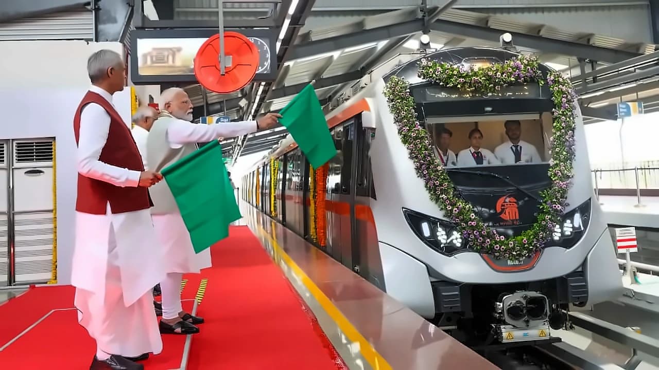 Ahmedabad-Gandhinagar Metro hits 13.81 crore journeys; GSRTC adds 300 buses