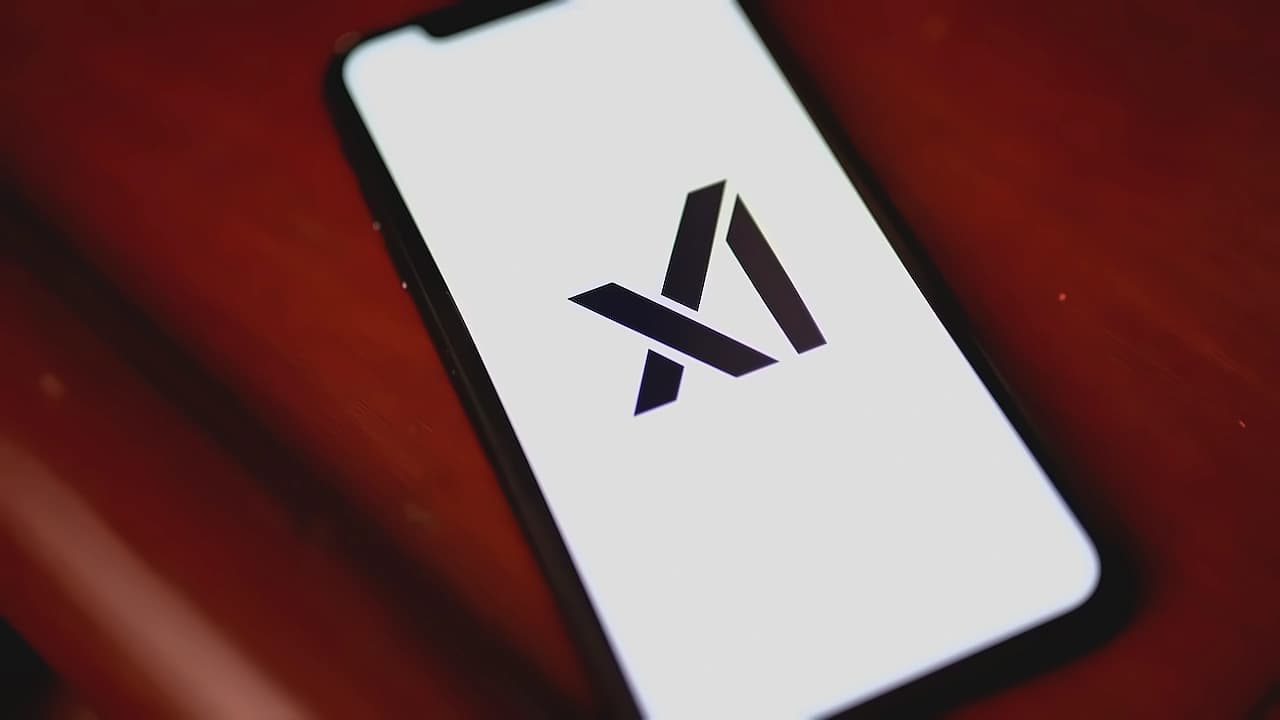 AI Pioneer Calls xAI a Failure, Questions Musk's AI Strategy