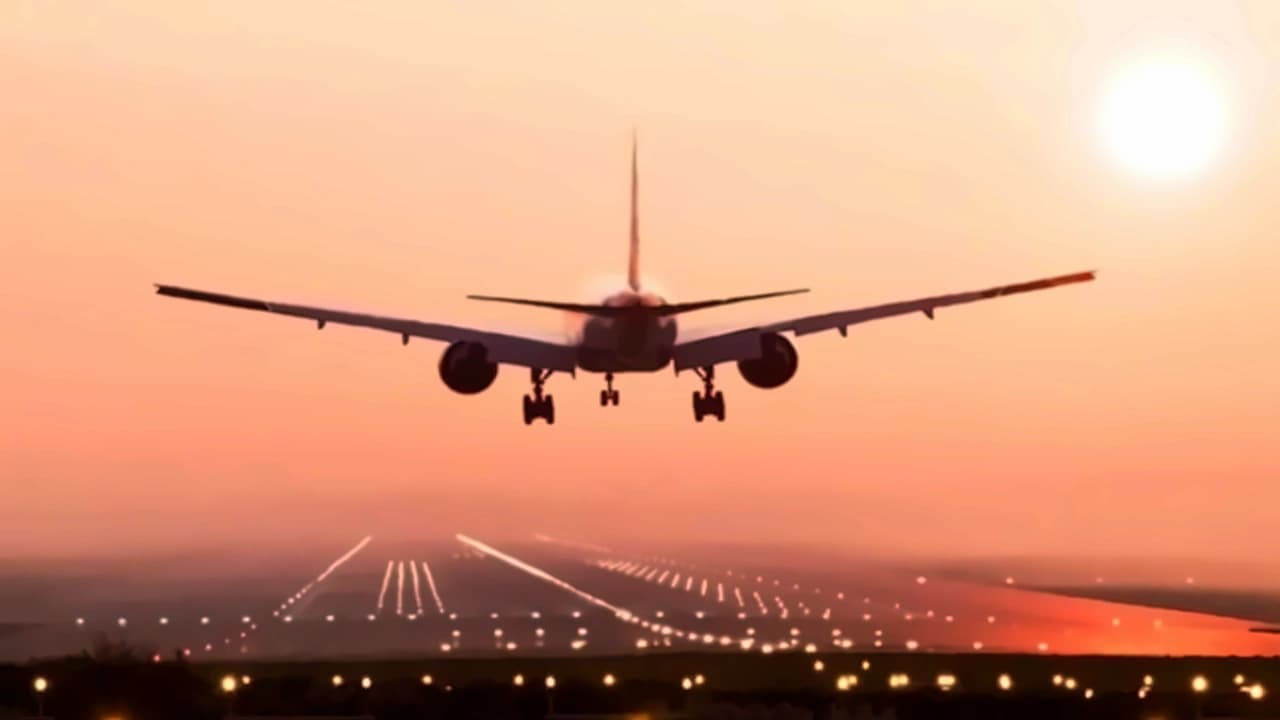 Airlines face 10-15% profit decline amid Middle East conflict