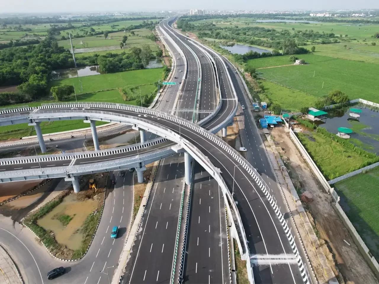 Alpha Alternatives acquires ₹7,500 cr road assets from 3 sellers