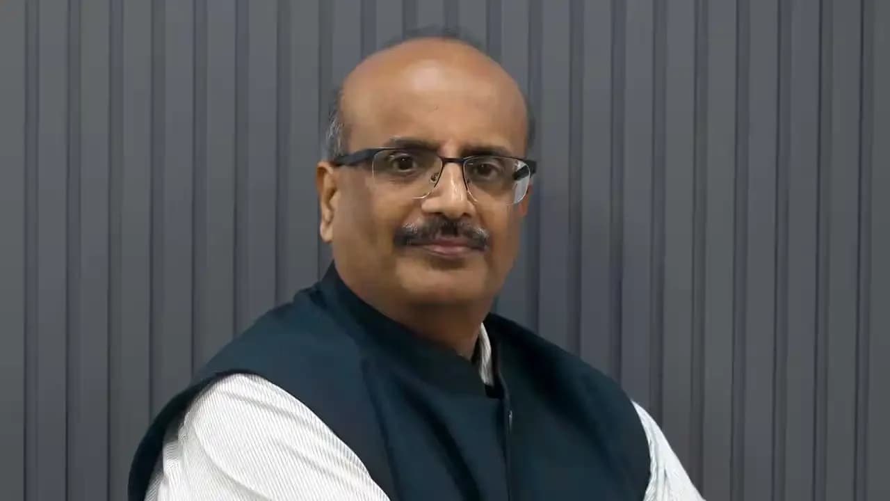 AMFI targets 10 crore investors, ₹150 lakh crore AUM by 2030