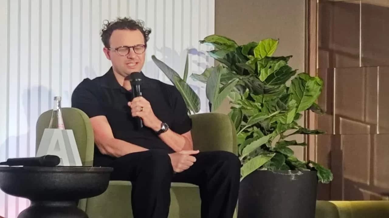 AI CEOs warn against traditional career advice as India leads AI wave