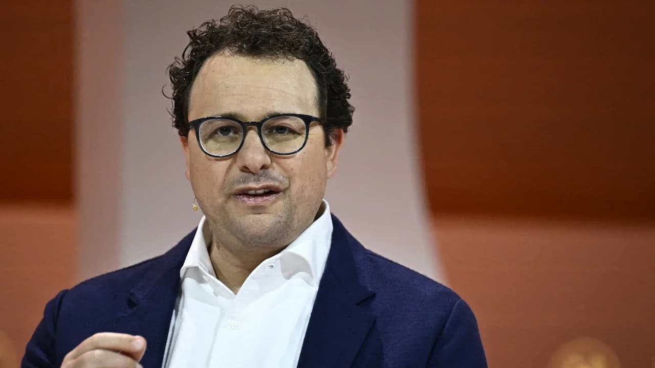 Anthropic CEO Defends AI Regulation Against Monopoly Concerns