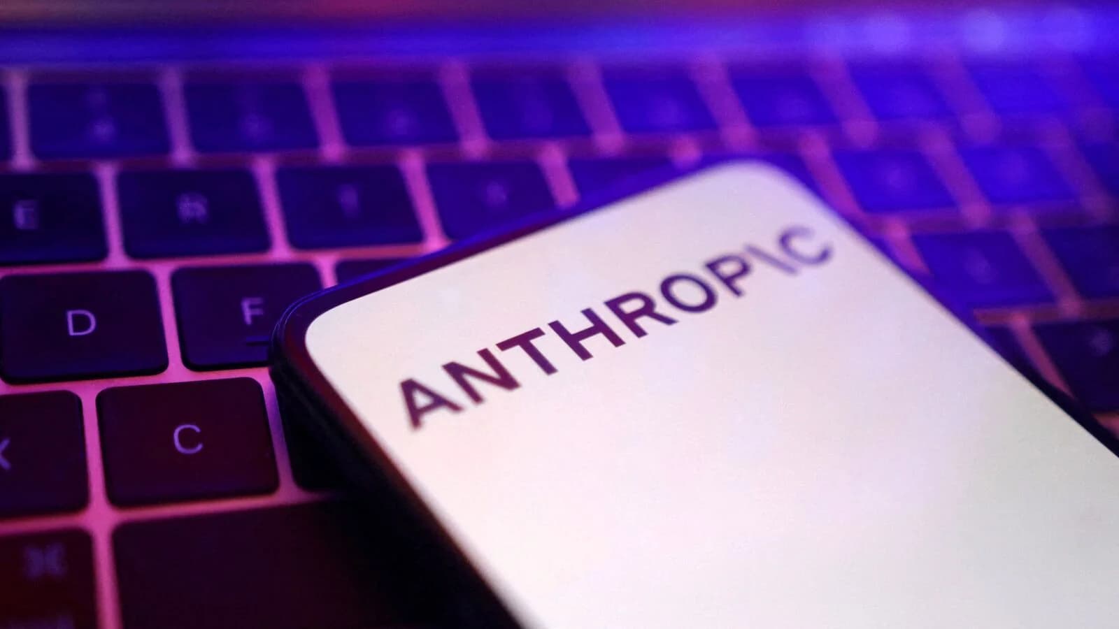 Anthropic AI Safety Head Resigns, Cites Global Crisis Concerns