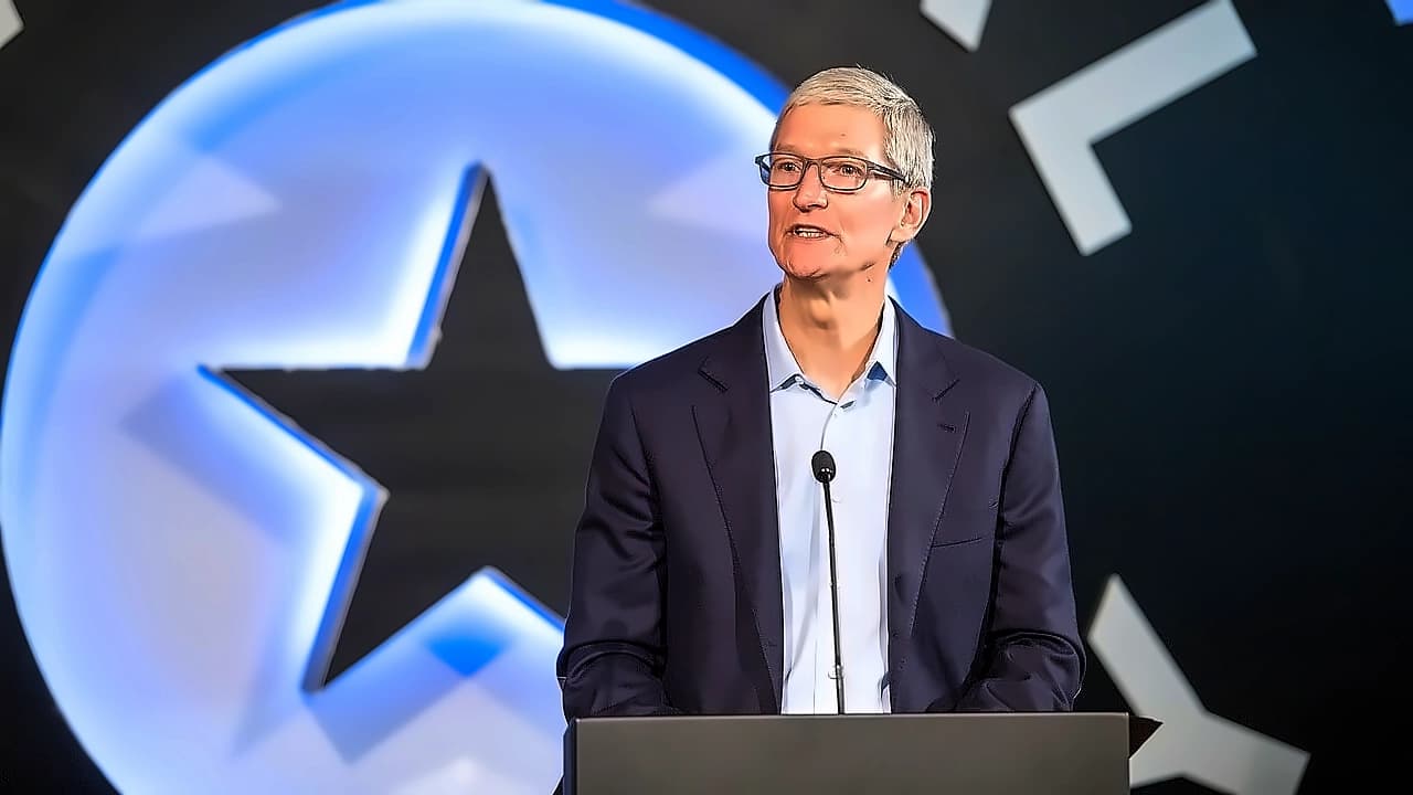 Apple CEO Transition: Ternus Gets ₹519 Cr Package as Stock Surges 3.29%