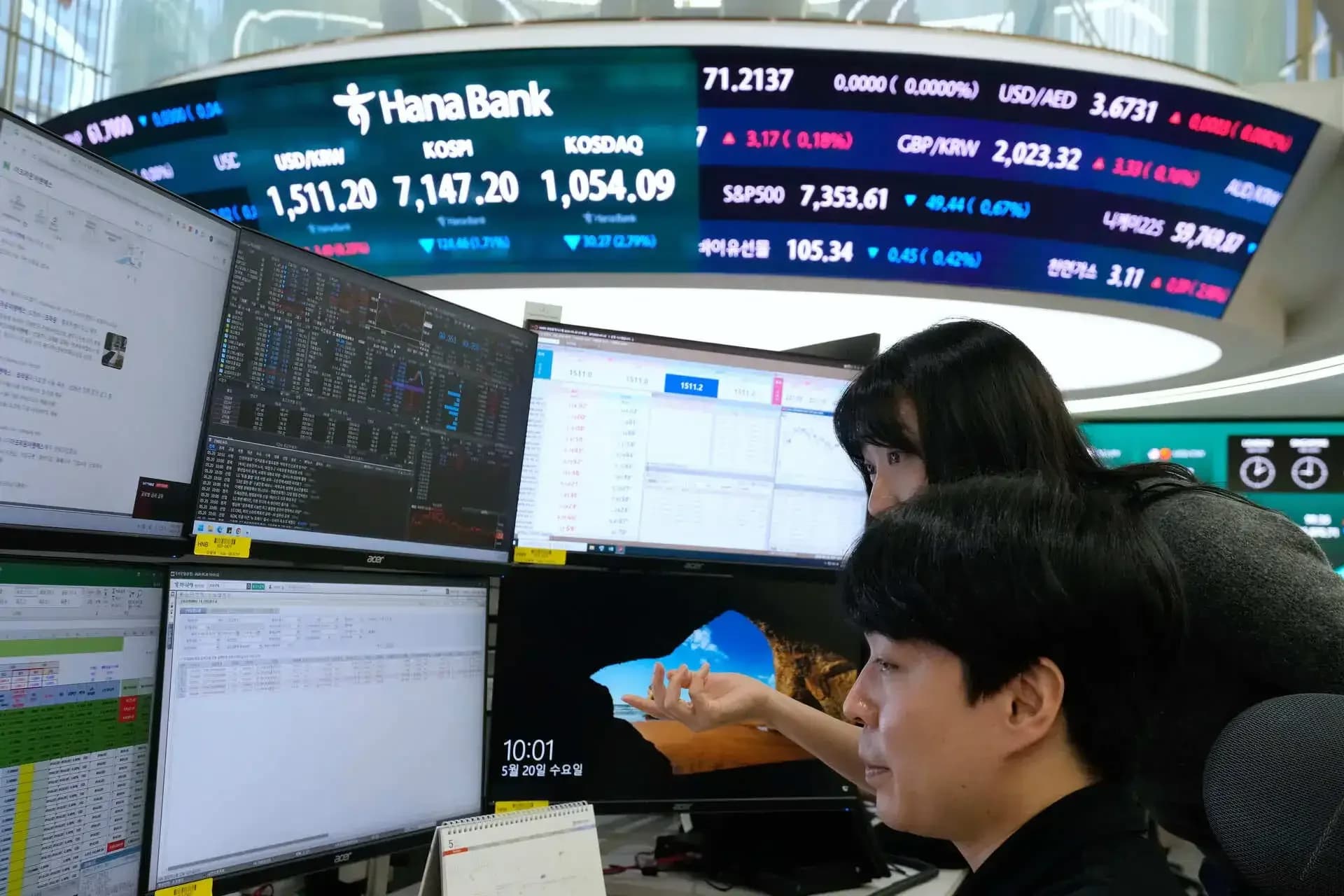 Asian stocks trim gains as US strikes Iran overshadow deal hopes