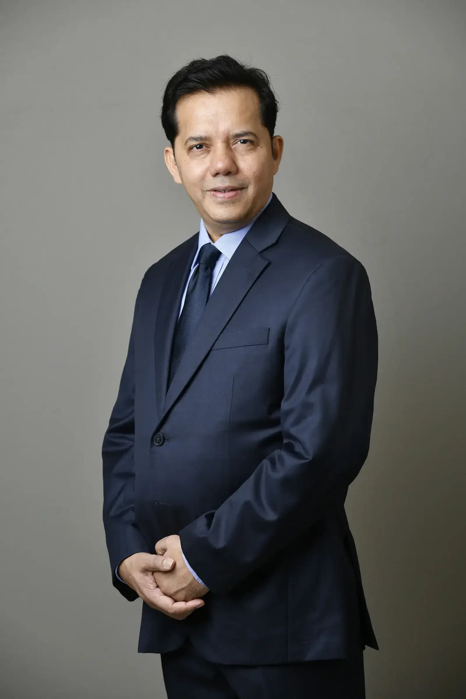 Axis AMC's Zaveri: Large caps offer better risk-reward than smallcaps