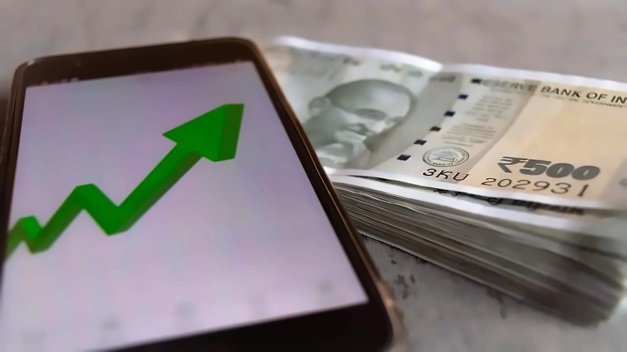 Bajaj Holdings shares fall 2.03% to ₹11,364 on market sentiment