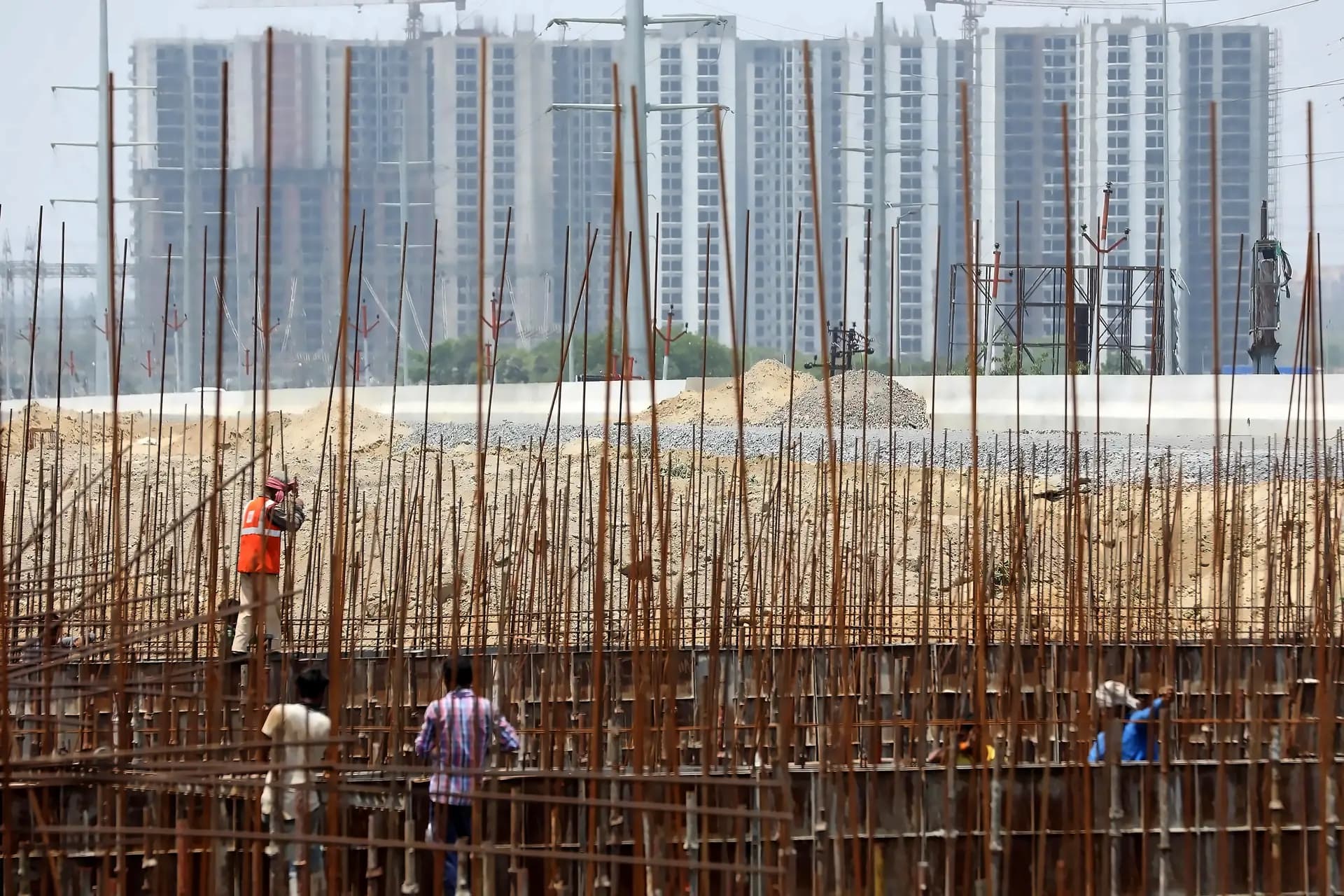 SEBI-NaBFID push for ₹168-172 lakh crore infrastructure funding by FY31