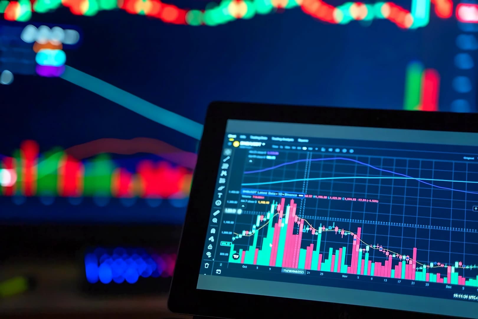 Bitcoin ETFs Hit $606M Record Inflow as Treasury Policy Drives Rally