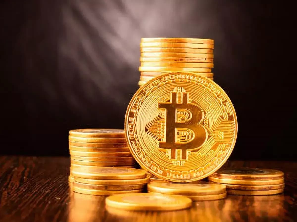 Bitcoin Holds Above $74K as Iran Tensions Escalate - Updated