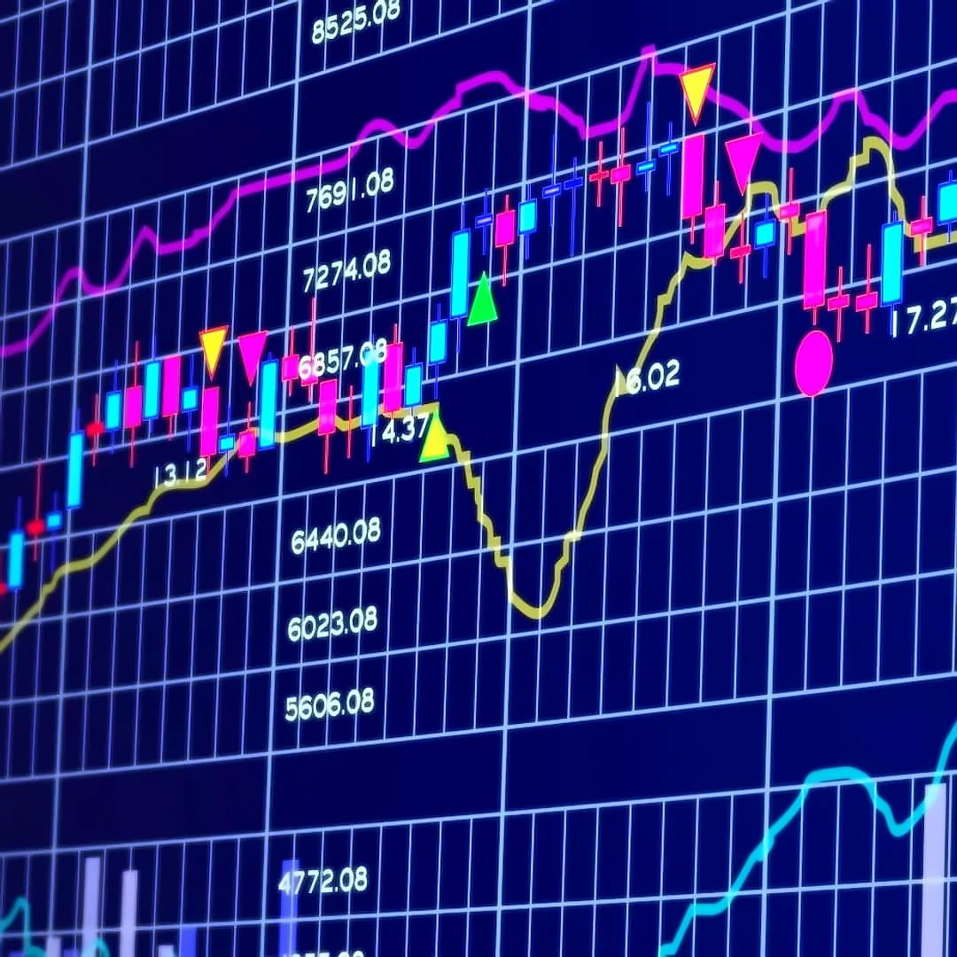 Bitcoin ETFs face $1B weekly outflows as BTC hovers near $75,400