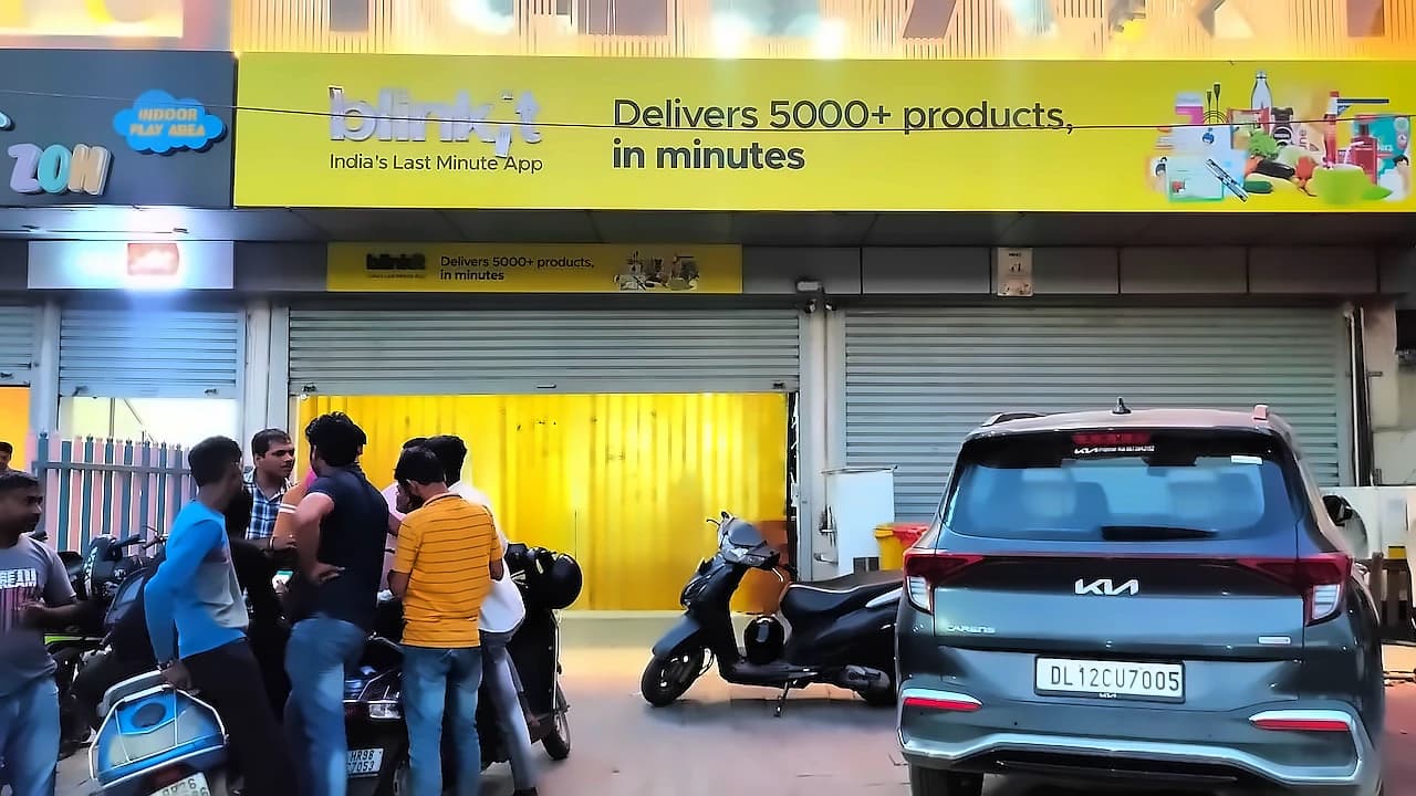 Maharashtra Suspends 12 Blinkit, Zepto, Swiggy Warehouse Licences