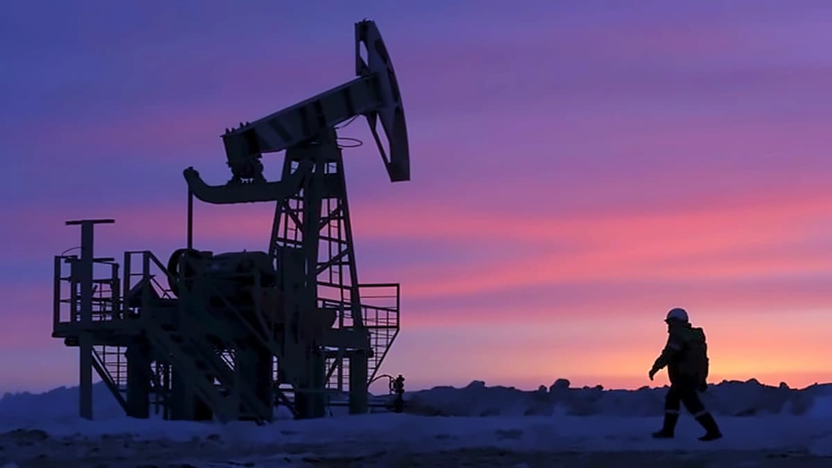 Oil Prices Eye $115 Breakout as Trump Escalates Iran War