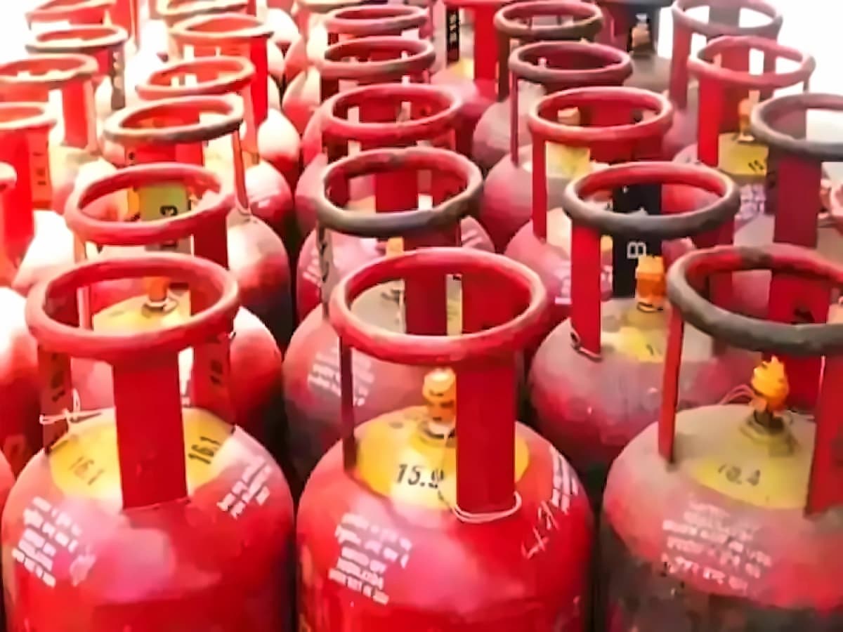 LPG prices stable at ₹913-912.5 across India amid Iran-US tensions