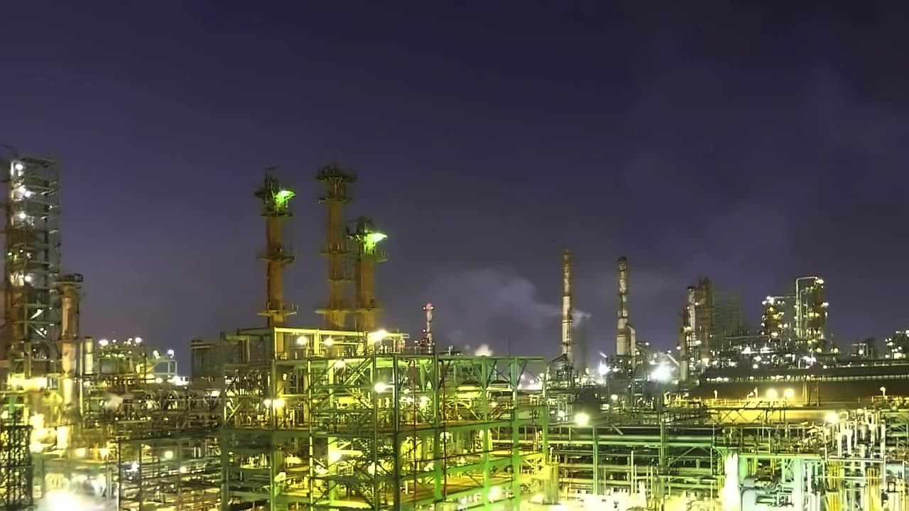 Chennai Petro Stock Falls 6% as Crude Oil Prices Drop Below $104