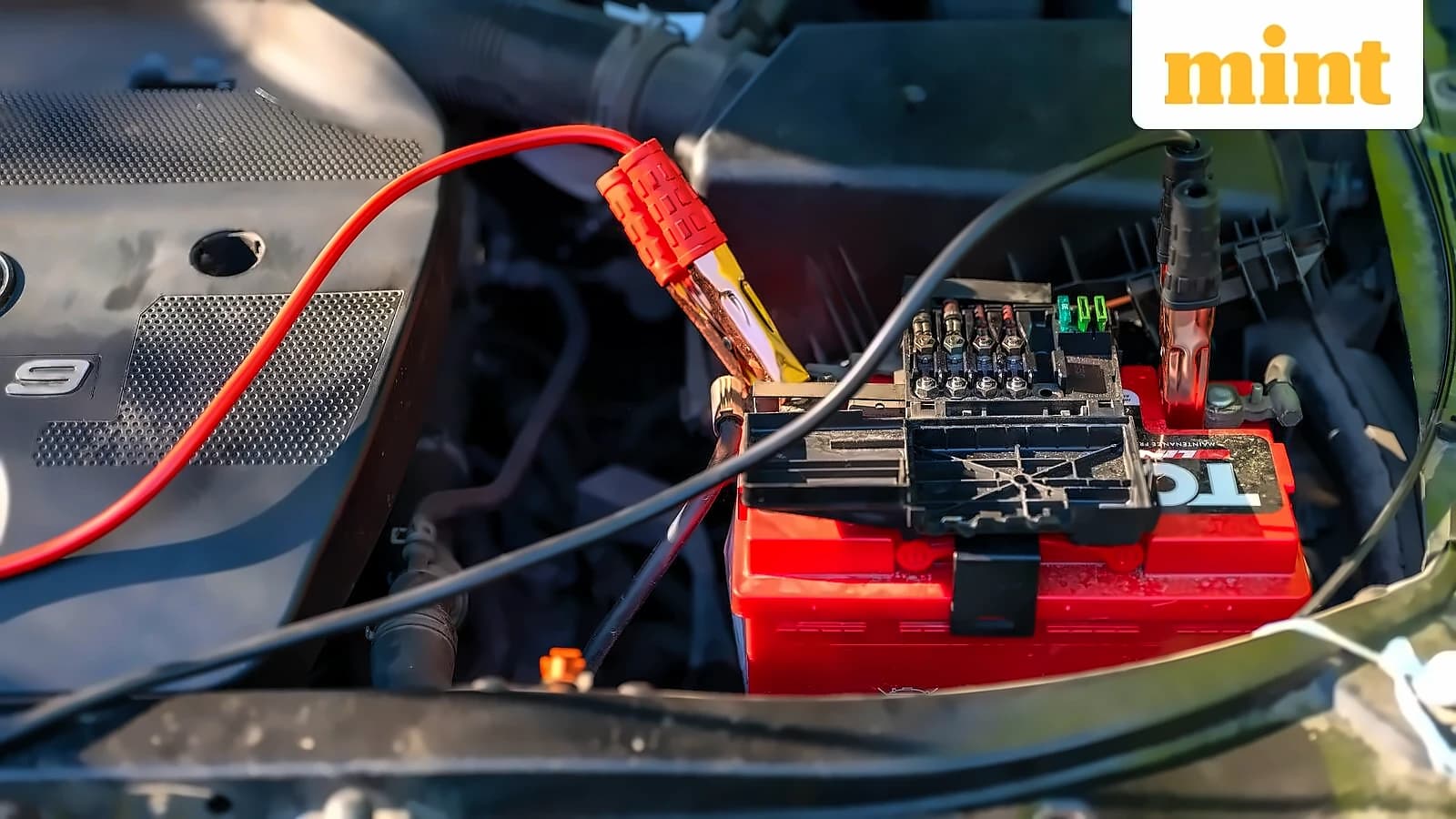 China Leads Sodium-Ion Battery Push as India Lags Behind
