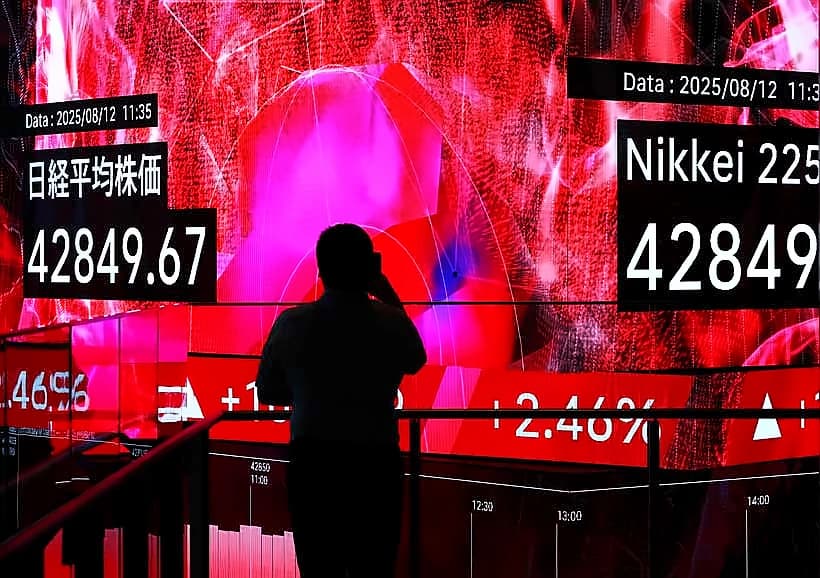 Asian stocks fall as US-Iran conflict pushes oil prices higher