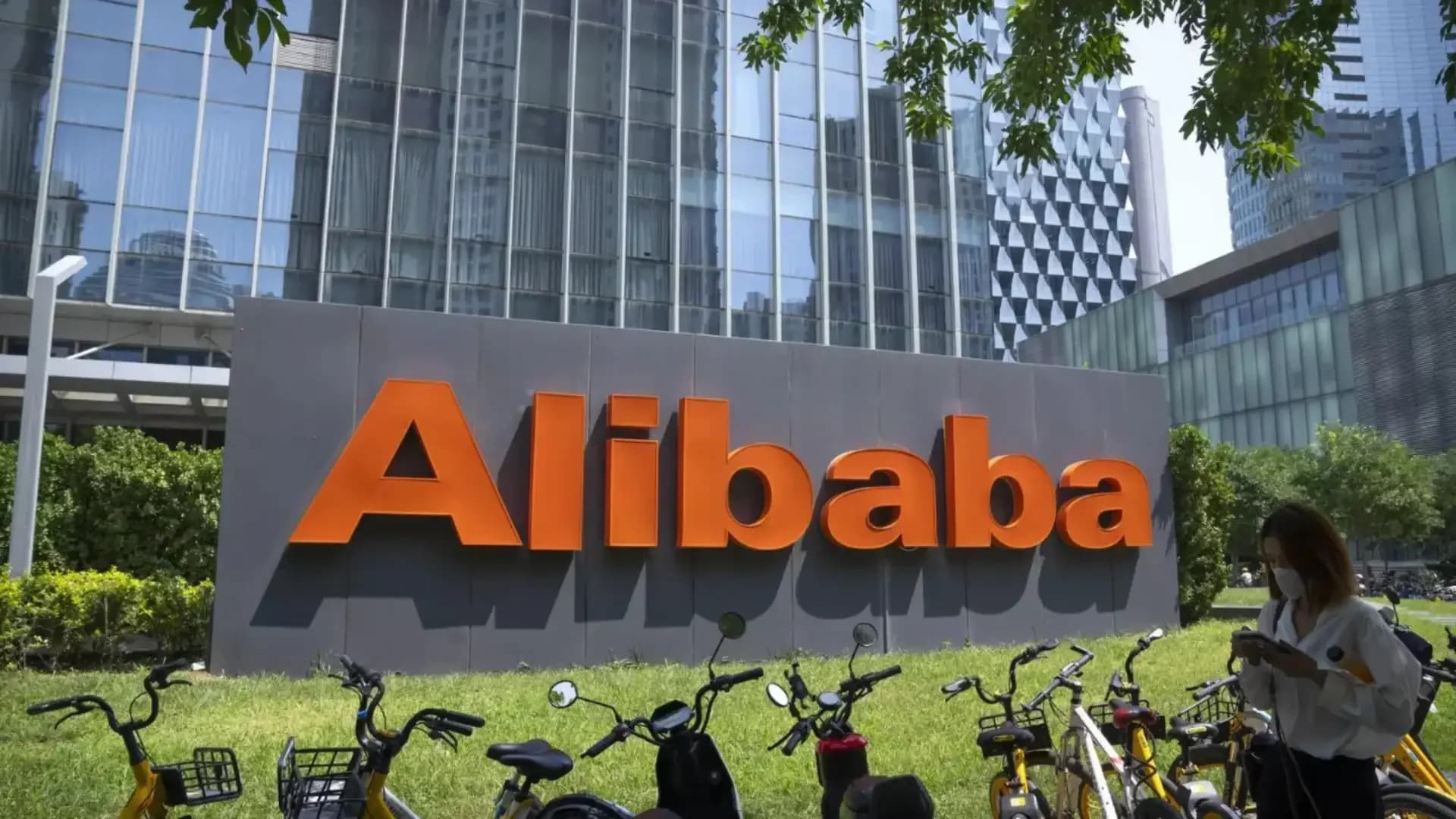 China's AI capex jumps 105% YoY amid global AI spending surge