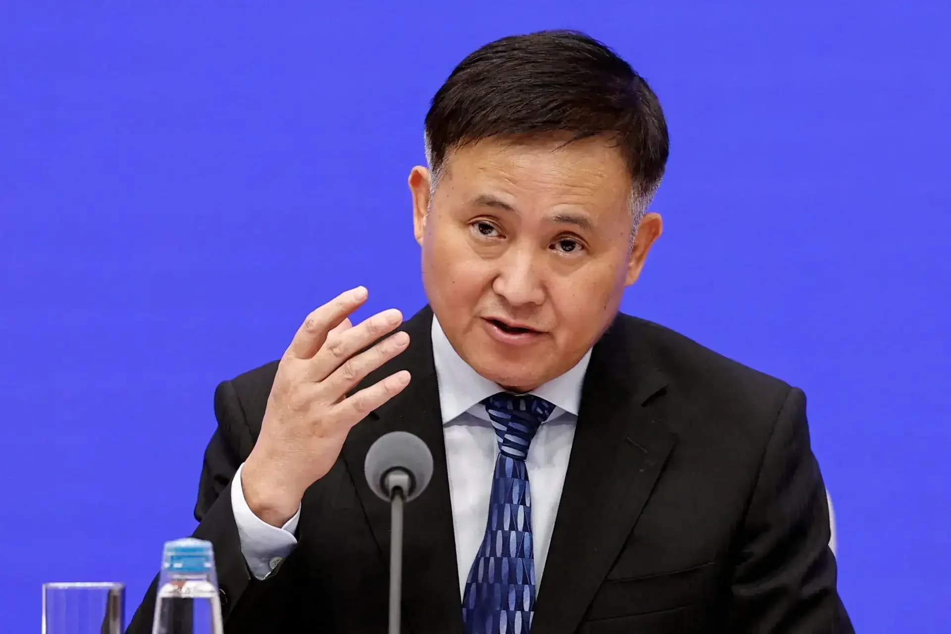 China's loan growth becomes 'new normal' as PBOC shifts to interest rates