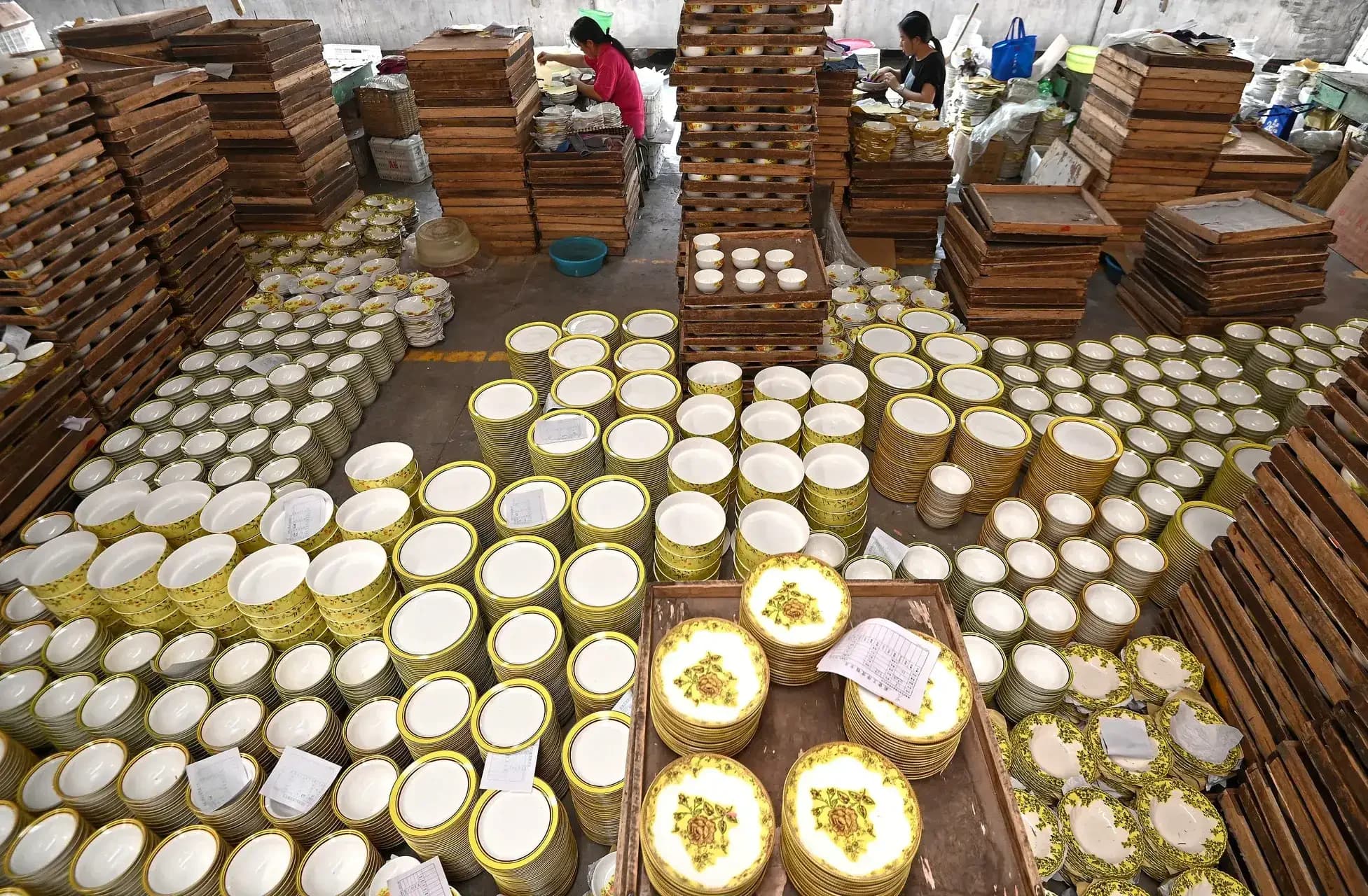 China's Manufacturing PMI Falls to 49.2, Yuan Hits 2023 High