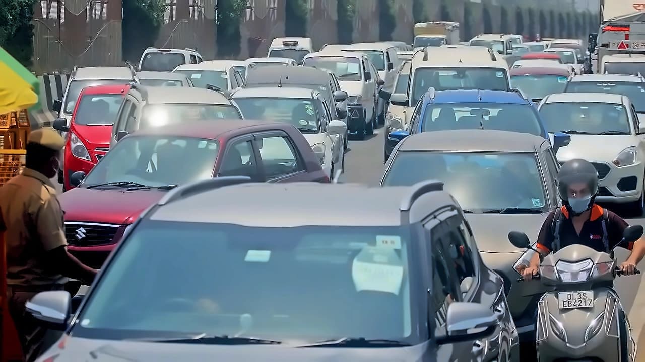 EV retail sales surge 53% to 2.98 lakh units in August 2026