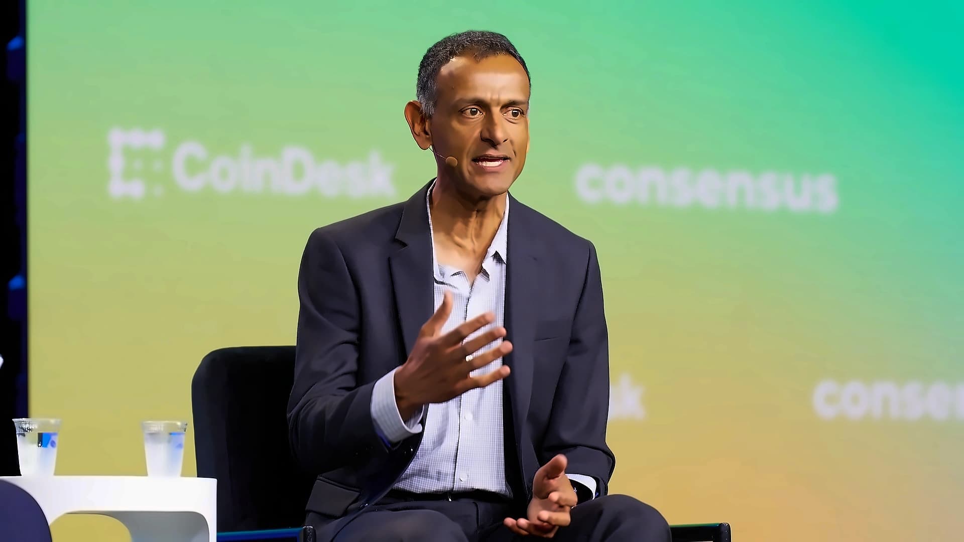 Coinbase Legal Chief Grewal Exits Before CLARITY Act Vote