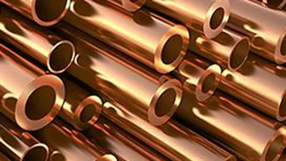 Copper prices surge to 6-week high as tariff expectations push Comex premium to $600