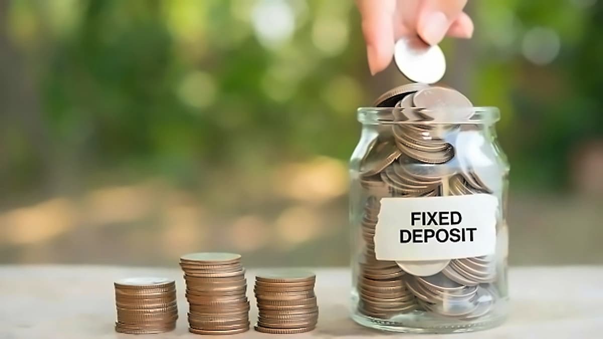 Corporate FDs vs Corporate Bond Funds: Investment Options Compared