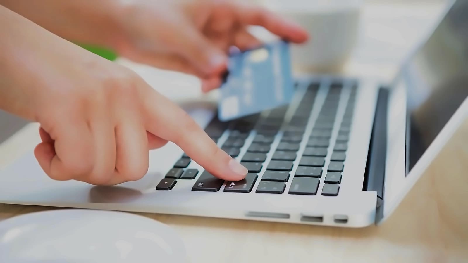 Credit card fees: Key charges to watch for effective management
