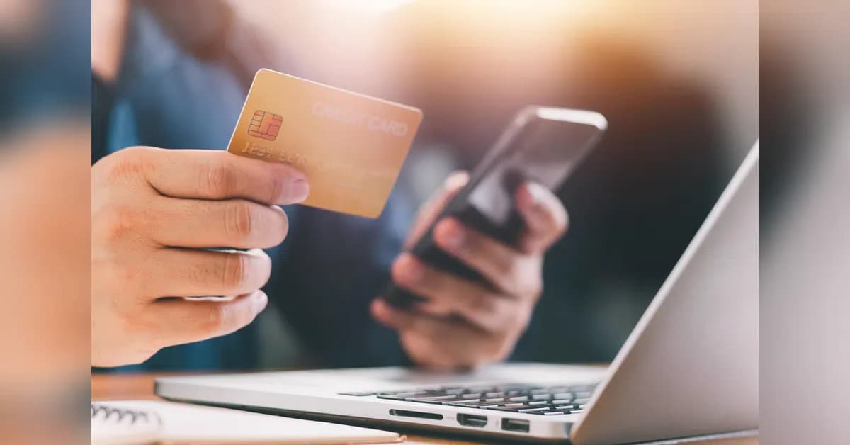 Credit card spending should be 20-30% of take-home pay: Experts